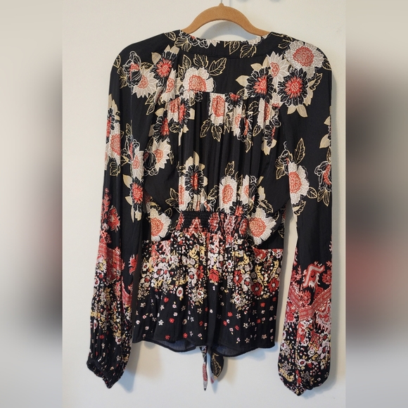 Free People Long Sleeve Floral XL Button Up Front Tie Blouse Deep V Neck - Picture 5 of 6